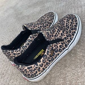 Cheetah print deluxe comfort slip on Vans